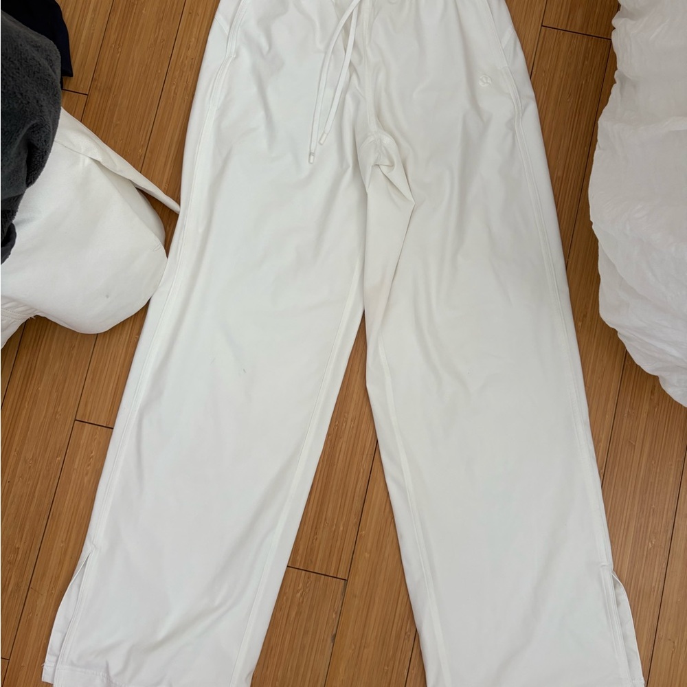 LULU never worn White Drawstring Pants